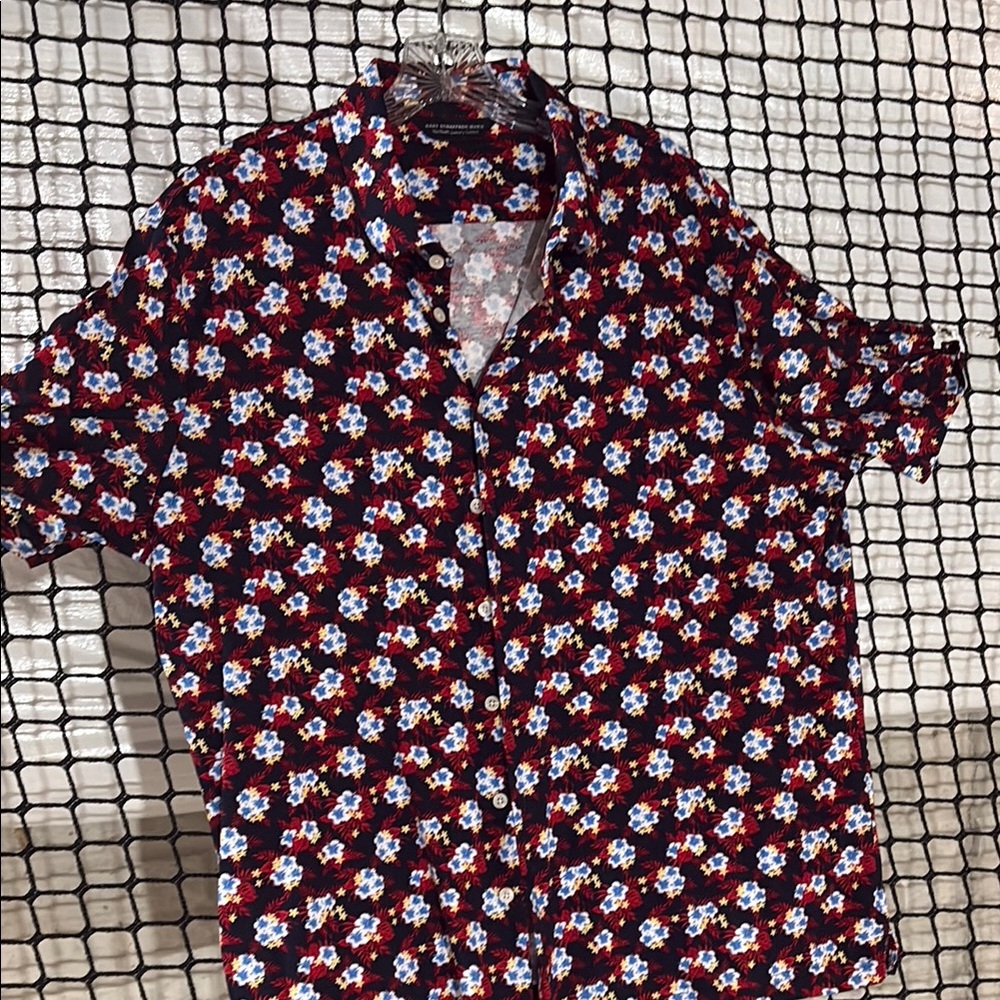 Hart Schaffner Marx Red and Blue Casual Button Down Shirt